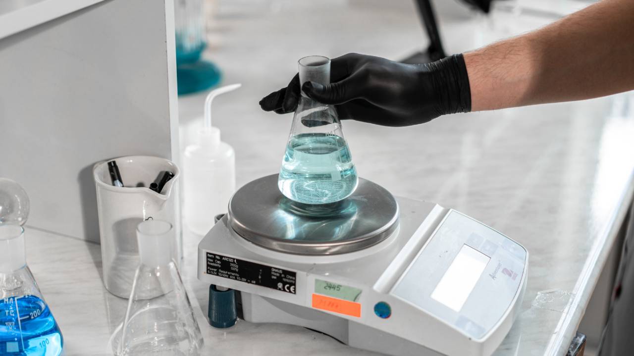 Small-Batch Production of Sealers Coatings Cleaning Products Low MOQ RexPro (9) Small-Batch Production of Sealers Coatings Cleaning Products Low MOQ RexPro (9)